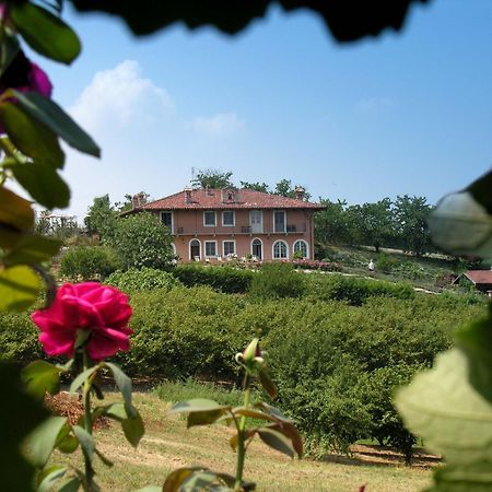 Villa Bricco Dei Cogni La Morra Exterior photo