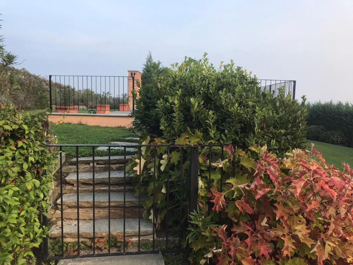 Villa Bricco Dei Cogni La Morra Exterior photo