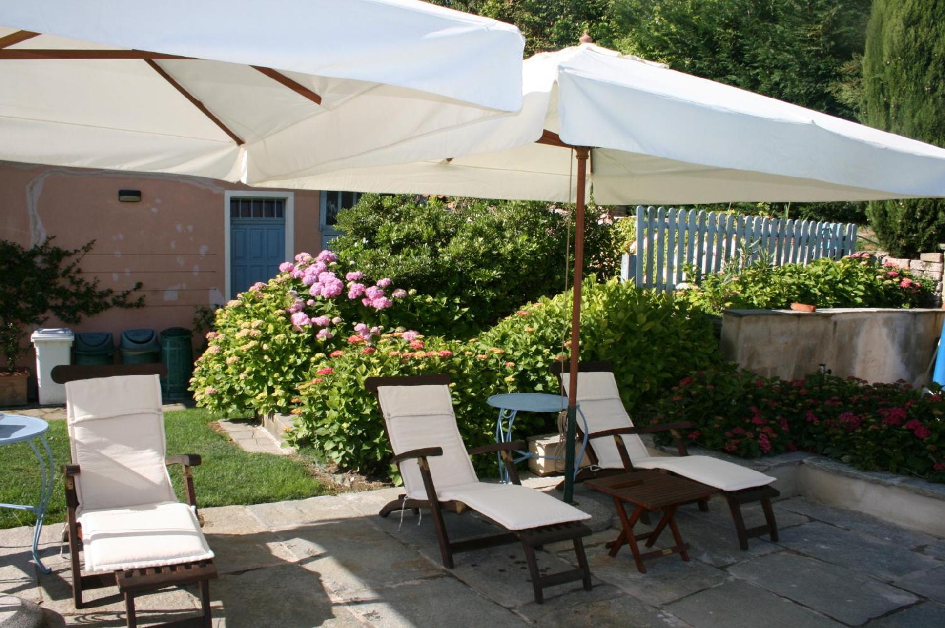 Villa Bricco Dei Cogni La Morra Exterior photo